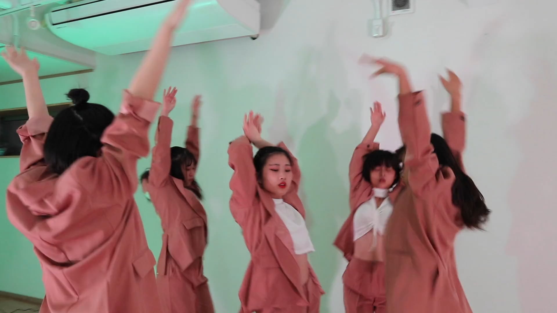 AKIKO 中級クラス