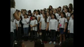 Coro Colegio Lincoln - Cantemos para Ayudar -  Hitori- 2011