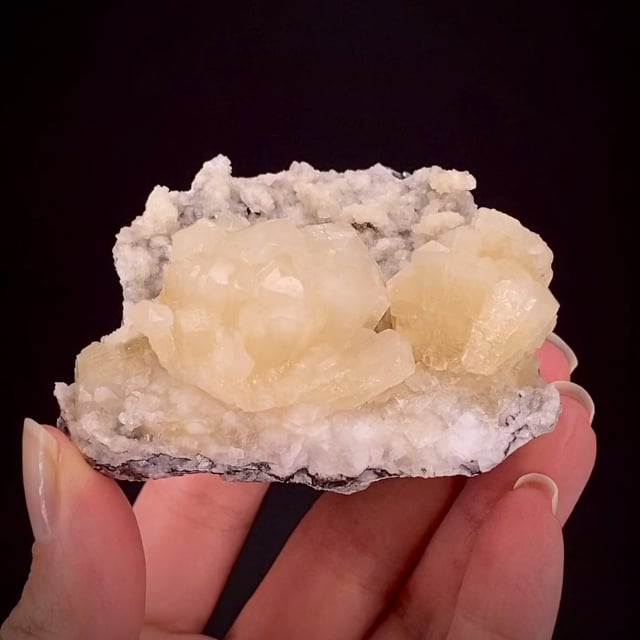 Aragonite var. Tarnowitzite