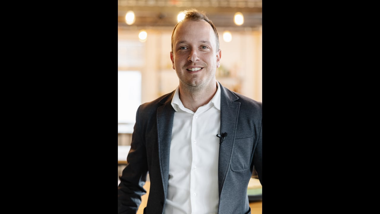 
        
          Ondřej Charouzek
        

        
          –
        

        
          Obchodní ředitel
        
        