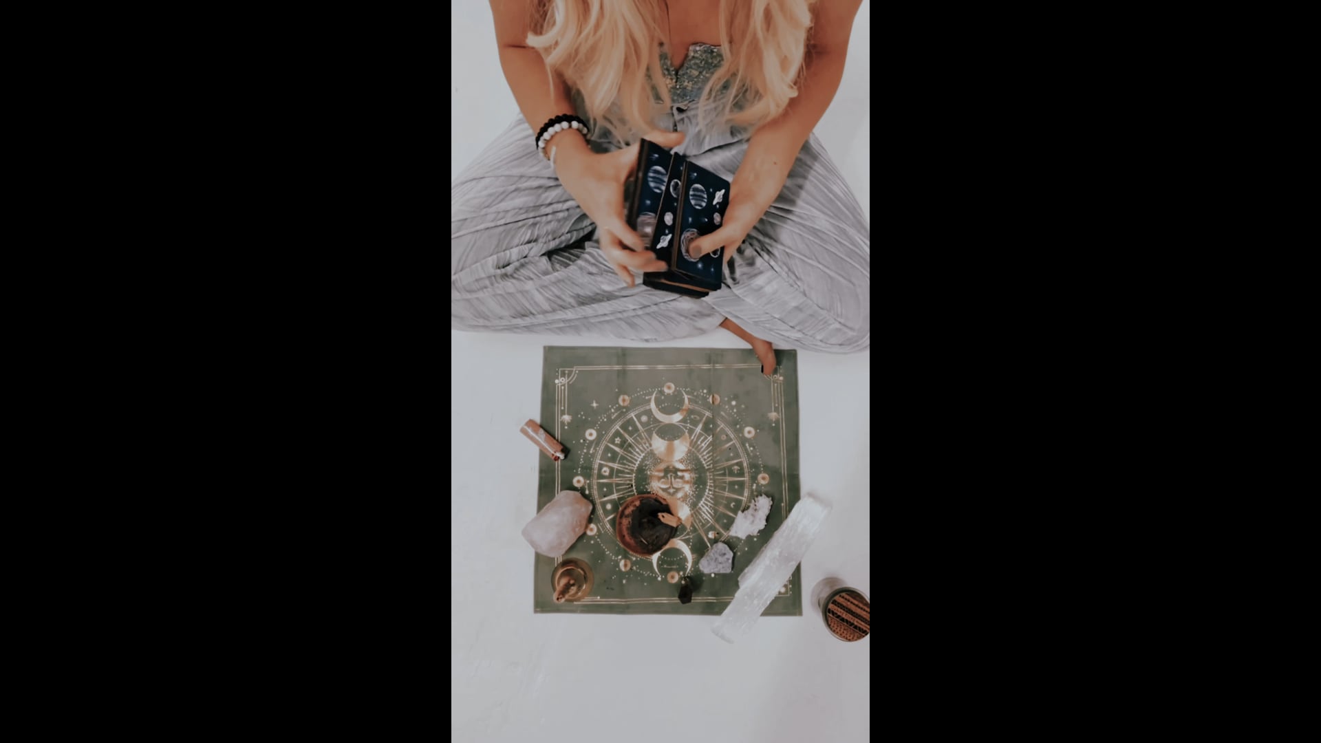 Promotional video thumbnail 4 for Simona Tarot Readings + Channeled Mediumship