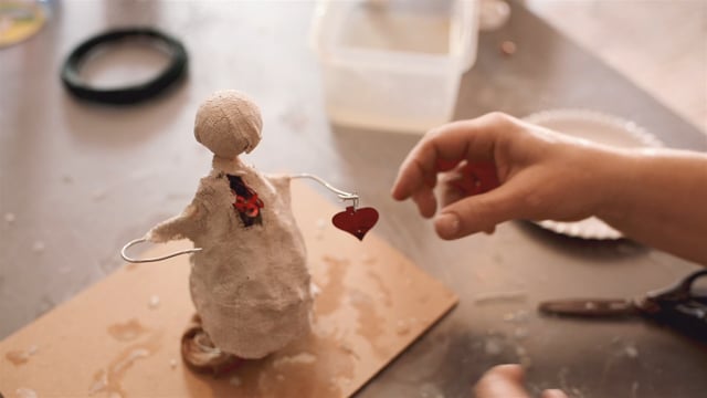 L' Atelier page blanche, Art-thérapie Lausanne - Klicken, um das Video zu öffnen