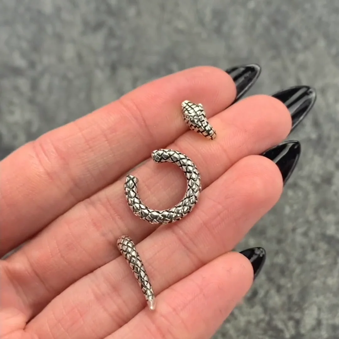 snake earring set.mov