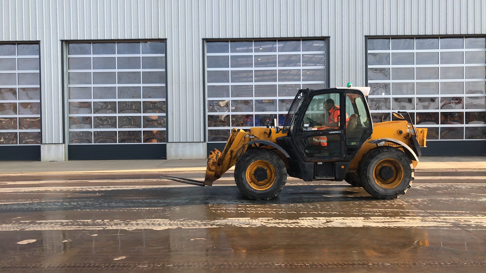 JCB 531-70 Turbo Powershift Telehandler, WLI, Reverse Camera, Forks ...