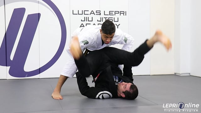 Double Under Escape Variation when Opponent Stands Up to Triangle Choke