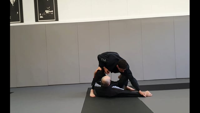 Passage de X guard en knee slide