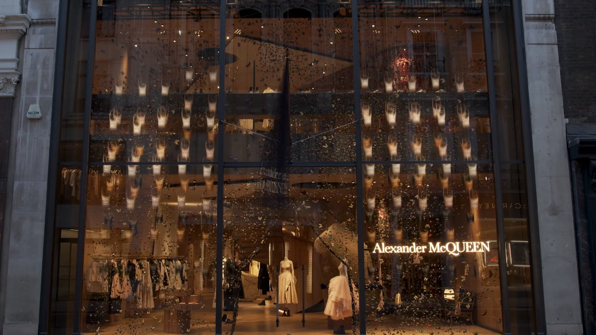 Reptilian Retail Displays : alexander mcqueen window