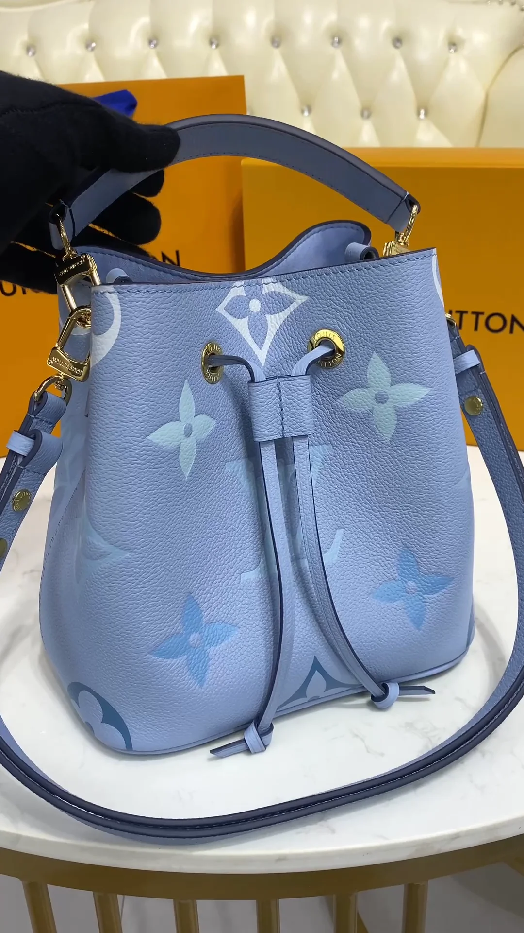 M45718 Louis Vuitton Monogram Empreinte By The Pool Collection OnTheGo  MM-Blue