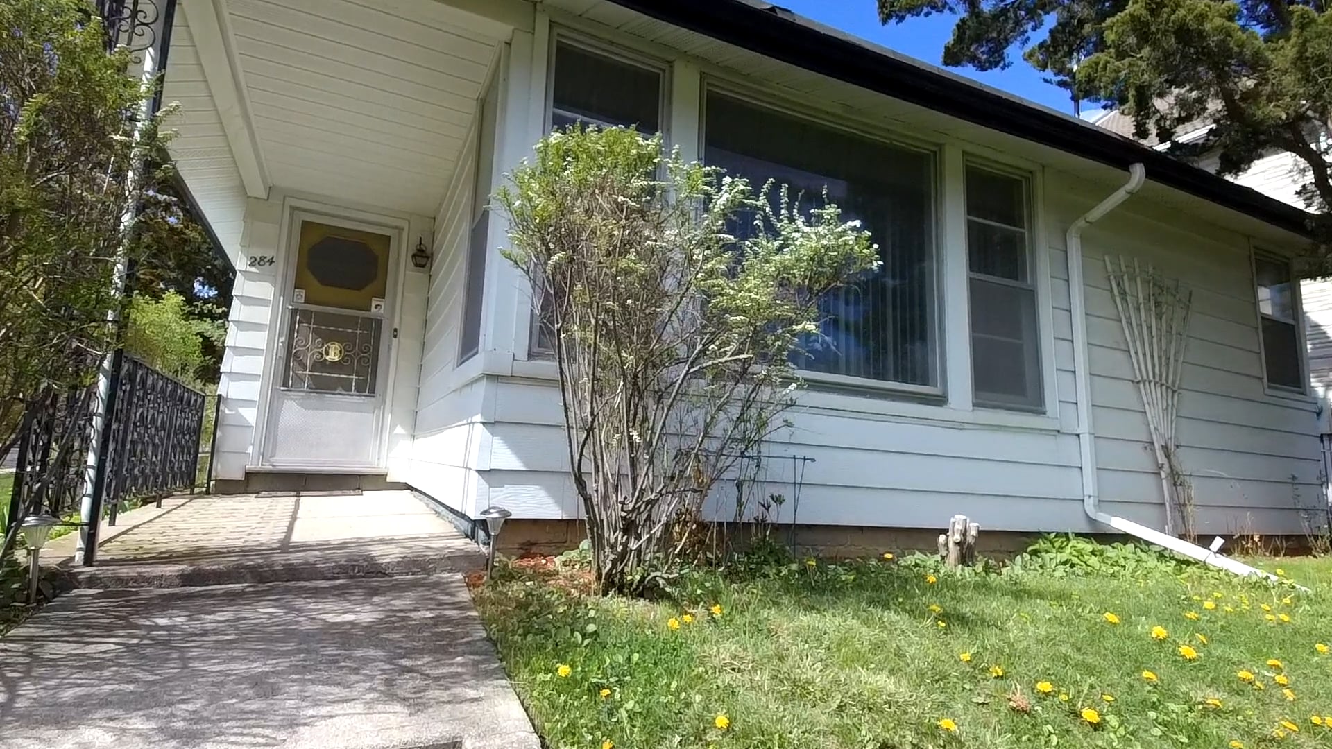 House For Sale - Real Estate Listing Virtual Tour