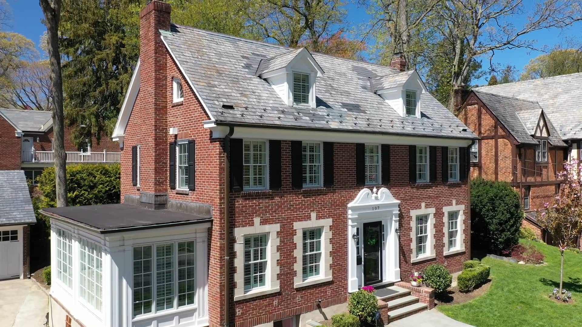 107 Manhasset Woods Rd Unbranded on Vimeo