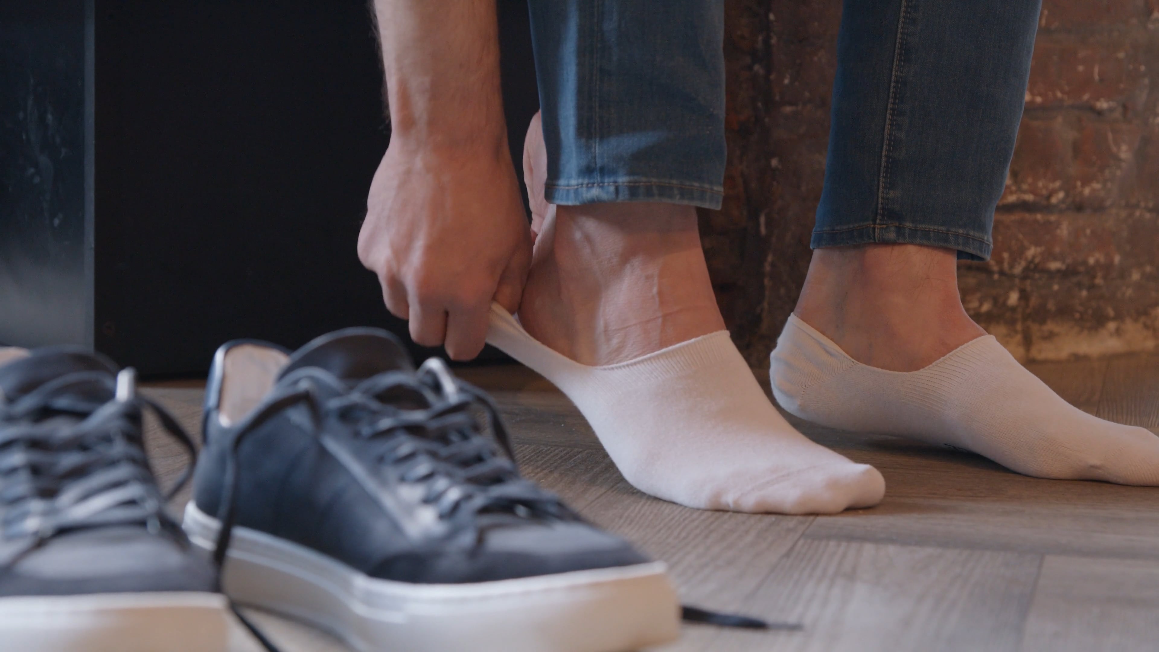 Suitable Sneakersok Wit

3 pack: https://www.suitableshop.nl/herensokken/suitable-sneakersok-3-pack-wit.html
9 pack: https://www.suitableshop.nl/herensokken/suitable-sneakersok-9-pack-wit.html

Suitable Sneakersok Zwart
3 pack: https://www.suitableshop.nl/herensokken/suitable-sneakersok-3-pack-zwart.html
9 pack: https://www.suitableshop.nl/herensokken/suitable-sneakersok-9-pack-zwart.html