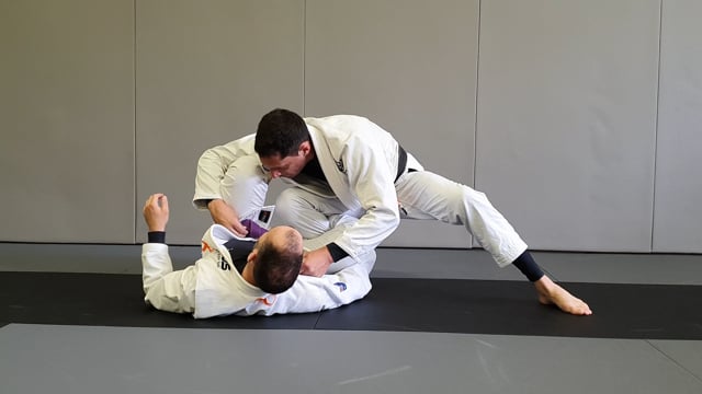 Connexion du knee slide vers leg drag en attrapant la ceinture