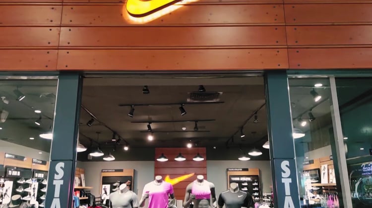 nike store on the plaza