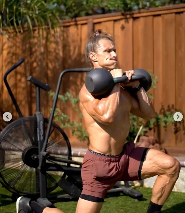 Alt Dual KB Split Cleans on Vimeo