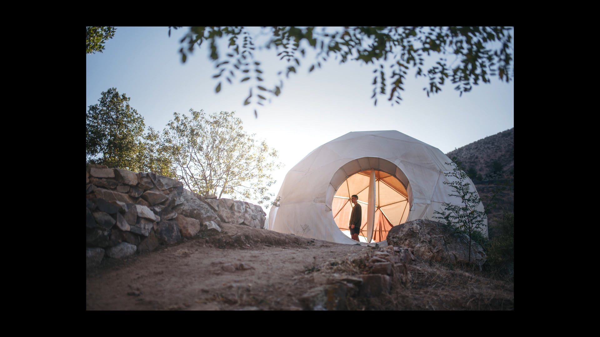 Airbnb - Made Possible By Hosts 'Space Oddity' Broadcast :60s