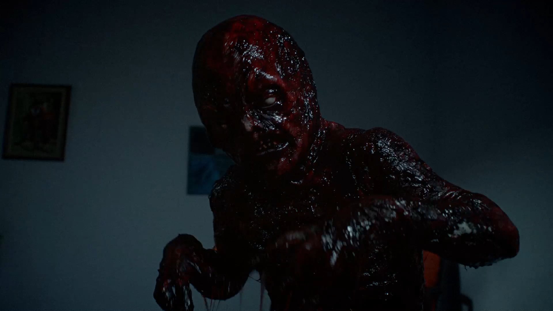 KnottsScaryFarm_Instagram-2017_SomeoneInYourRoom_1080_090716_v01