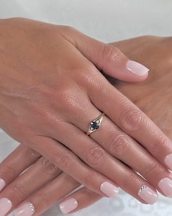 Vidéo: Bague Or Jaune Saphir et diamants 1.382grs