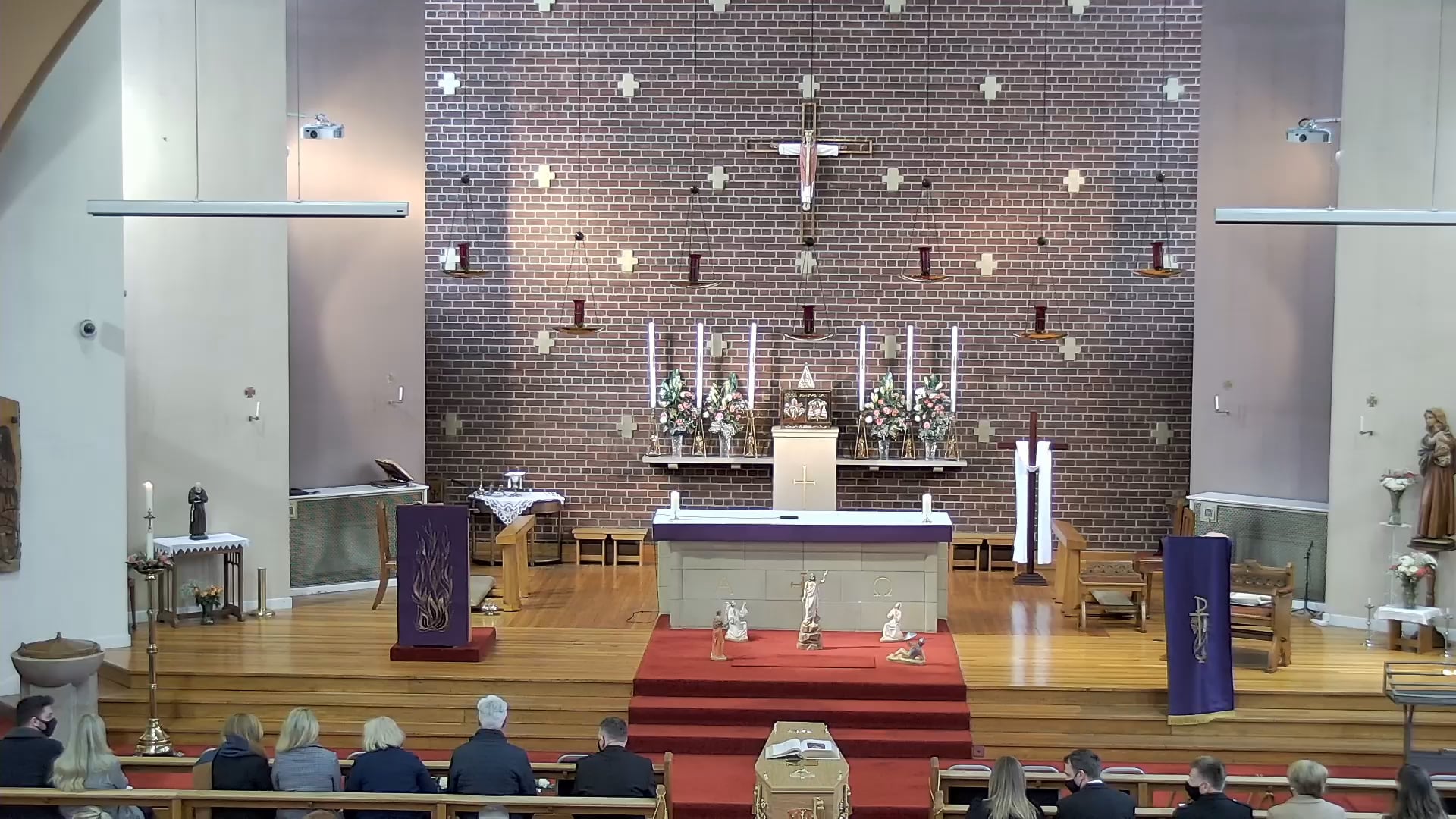 Live Mass from St Francis Xavier's, Falkirk on Vimeo