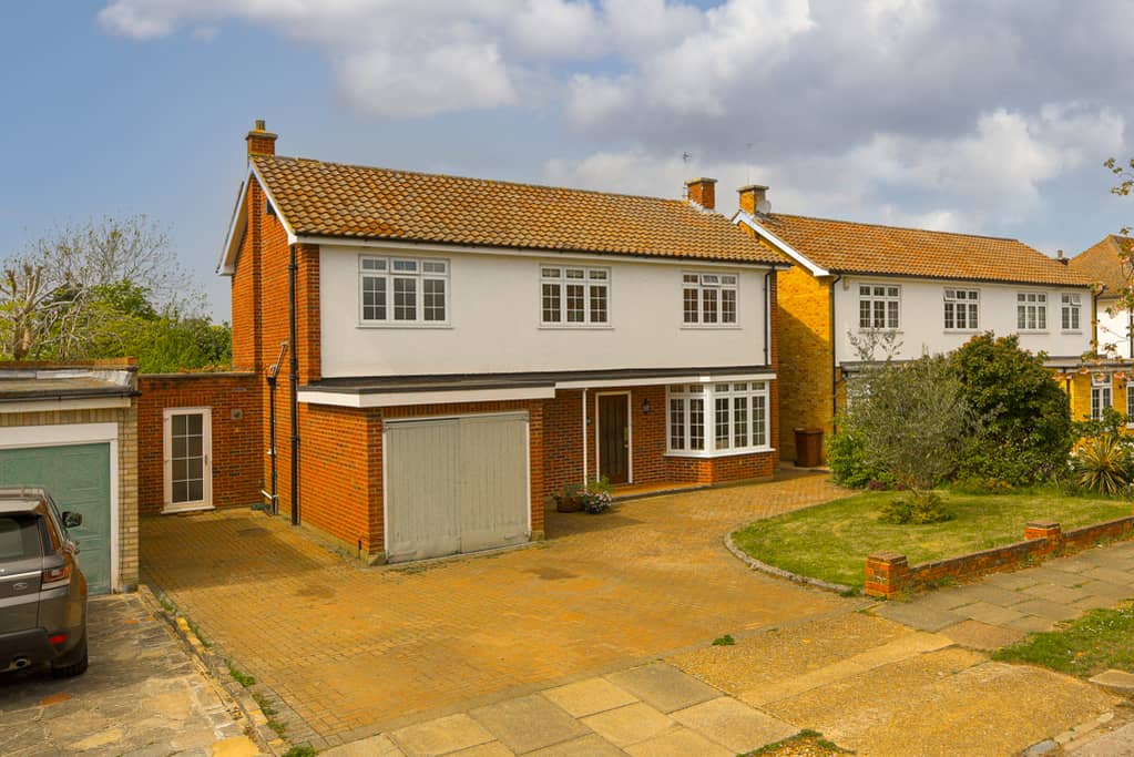 Dorling Drive, Epsom The Personal Agent on Vimeo