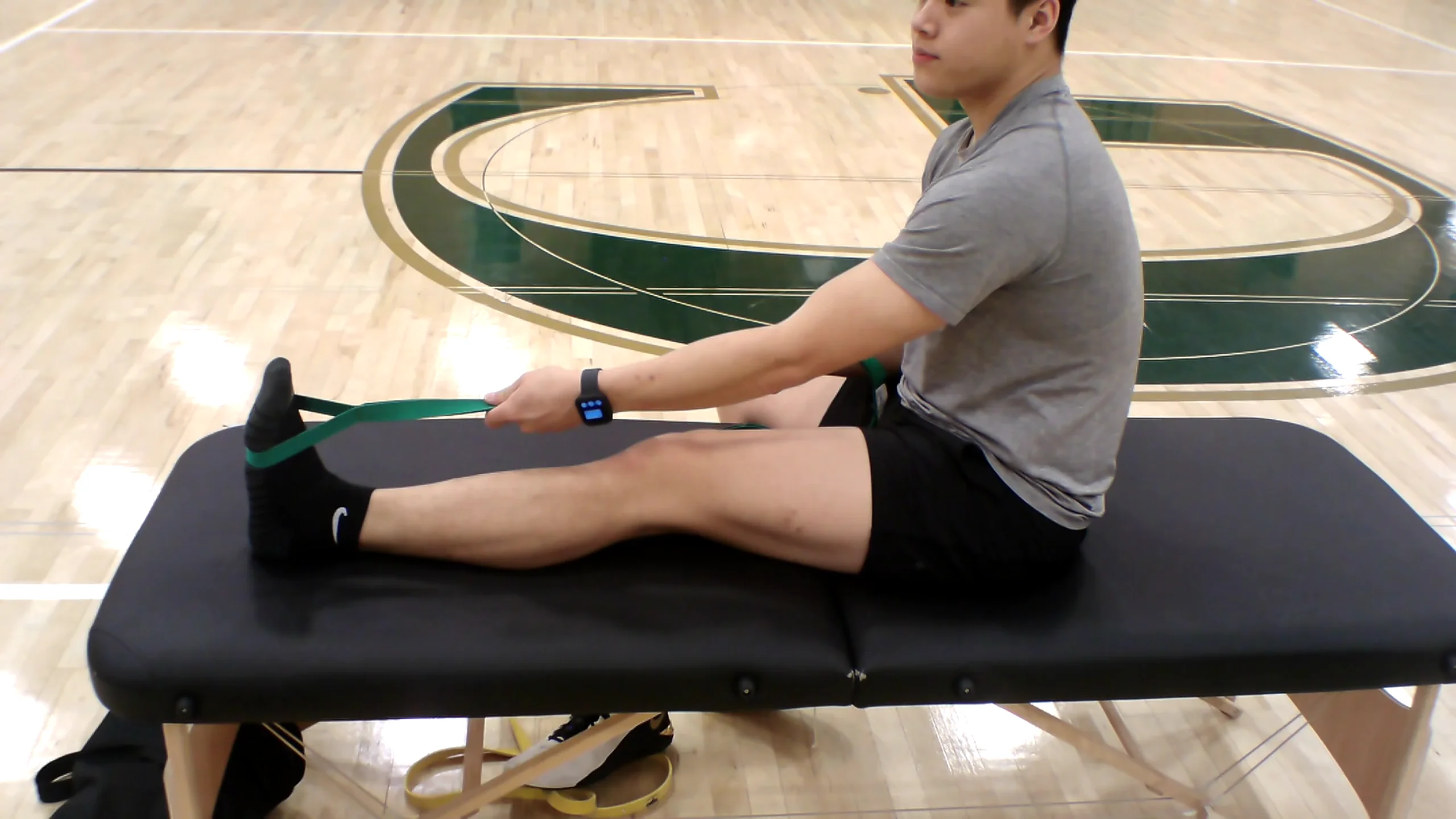 Long Seated AAROM for Knee Flexion on Vimeo