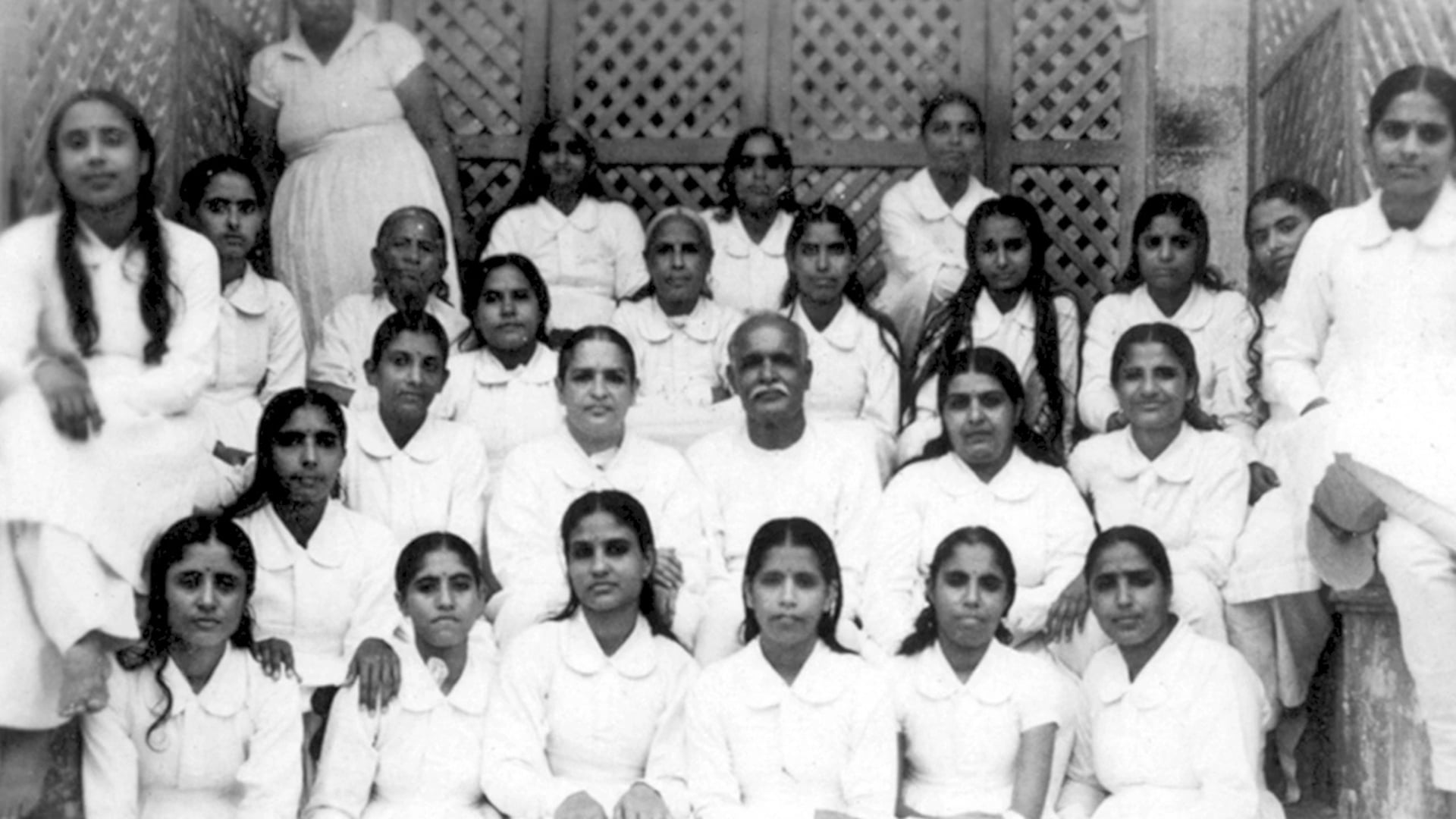 Om Mandli- Birth of Knowledge 1934 to 1969 (Brahma Kumaris)