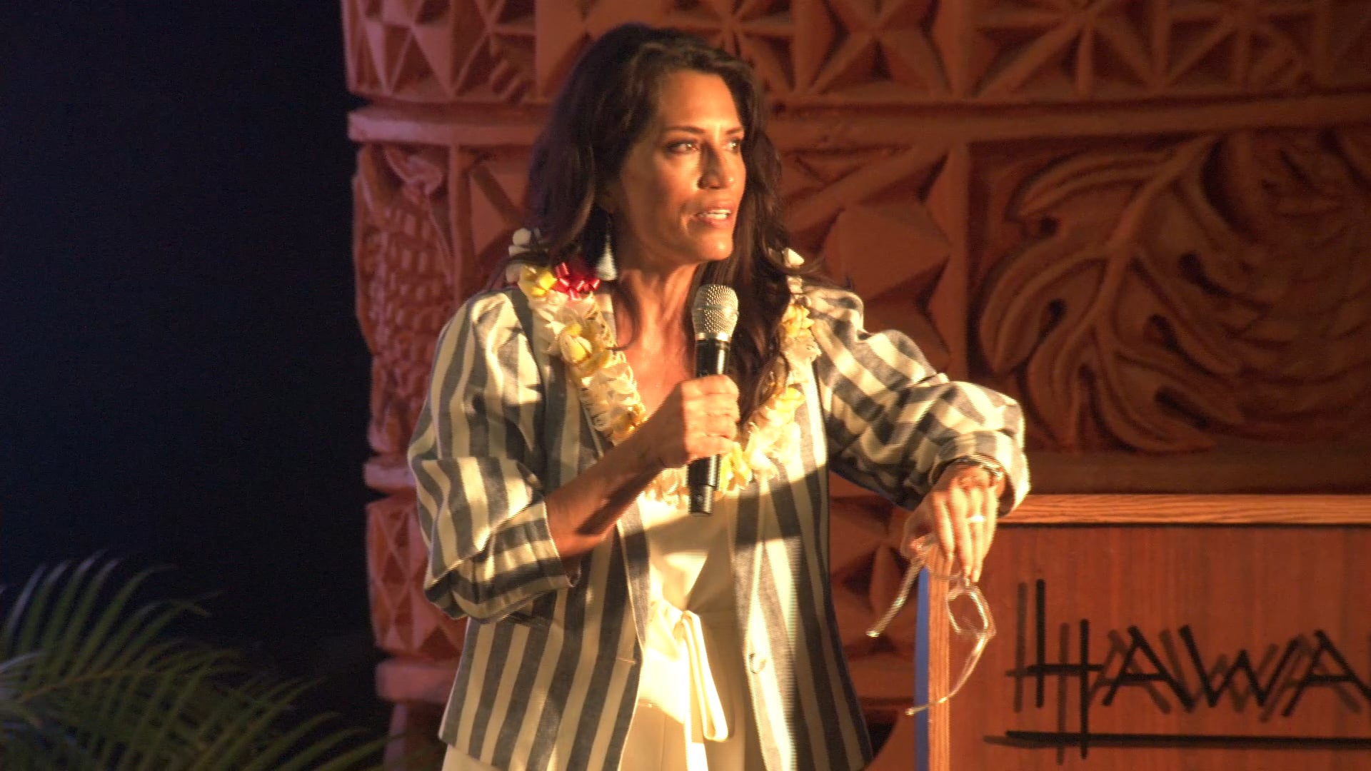 Hawaii 42nd Hawaii Prayer Breakfast -- Inspirational Forum w/ Priscilla Shirer