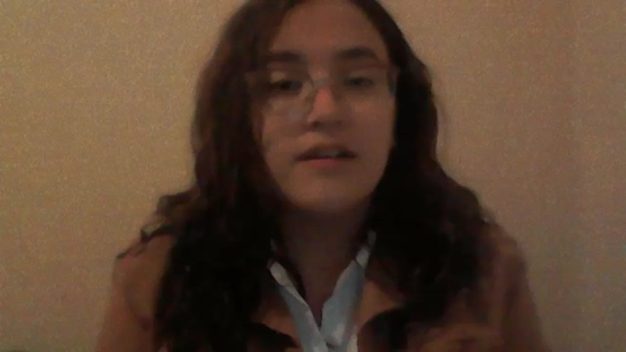 Alexa R. video de introducción del tutor en Preply on Vimeo