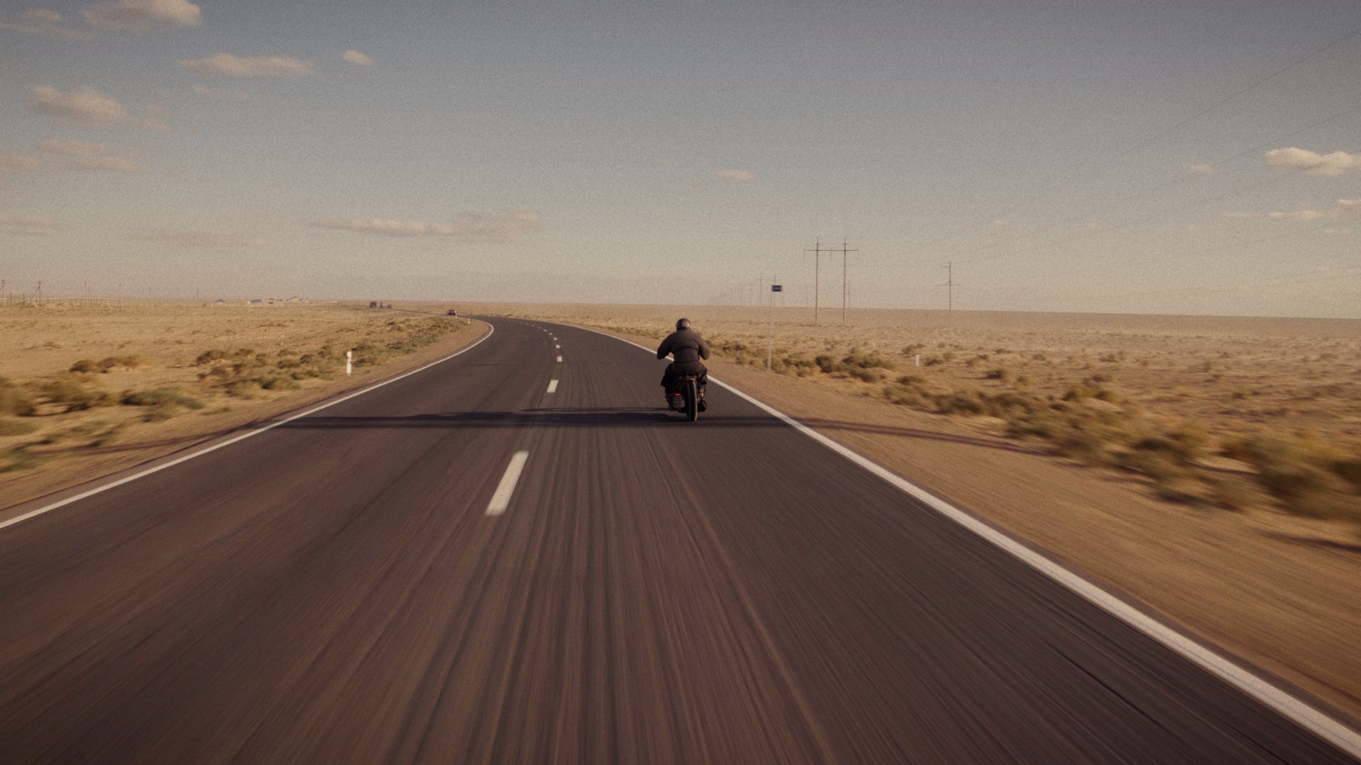 Pozzis, Samarcanda - International trailer