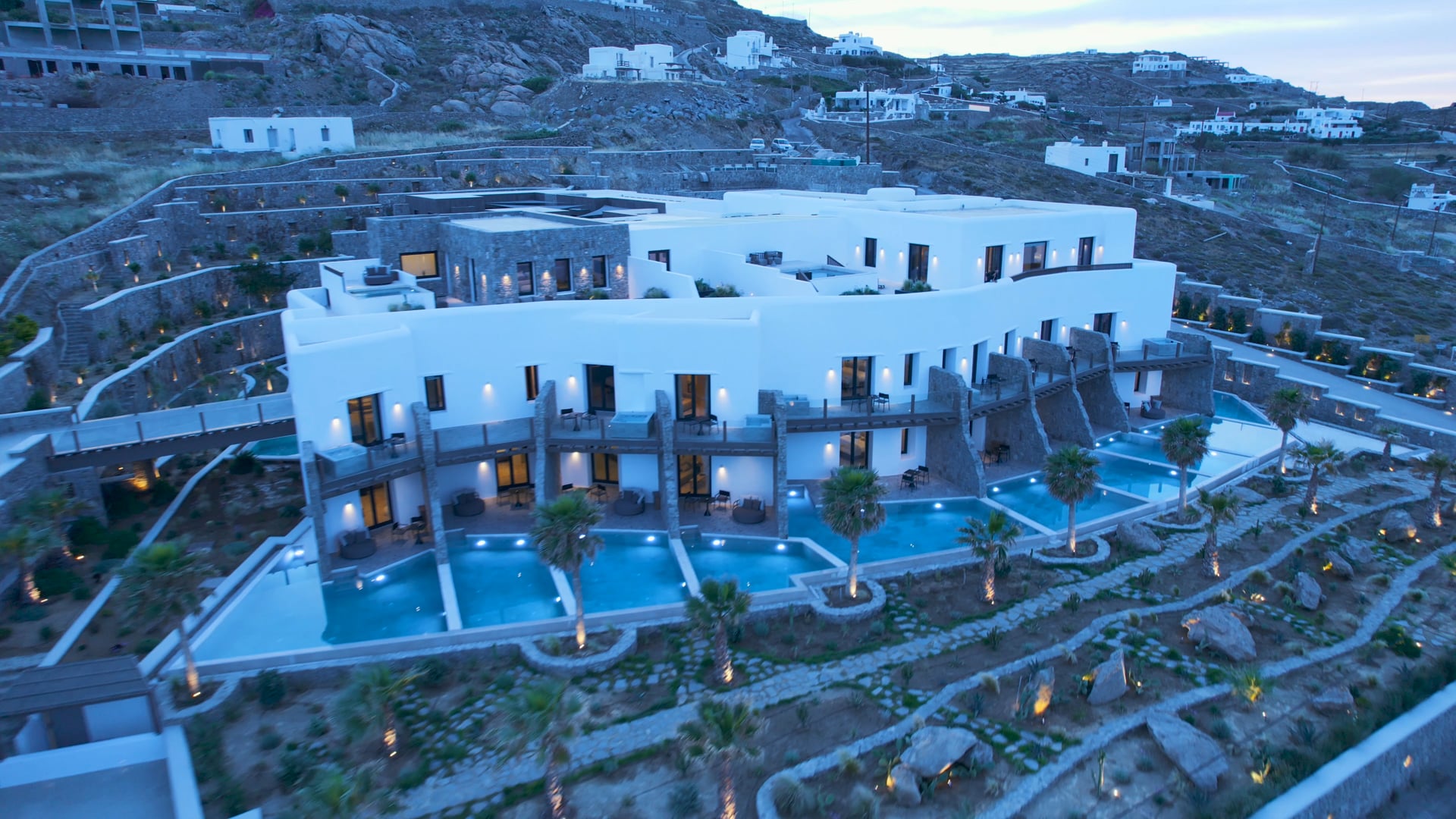 Aeonic Suites ans Spa Mykonos_In_Outdoors