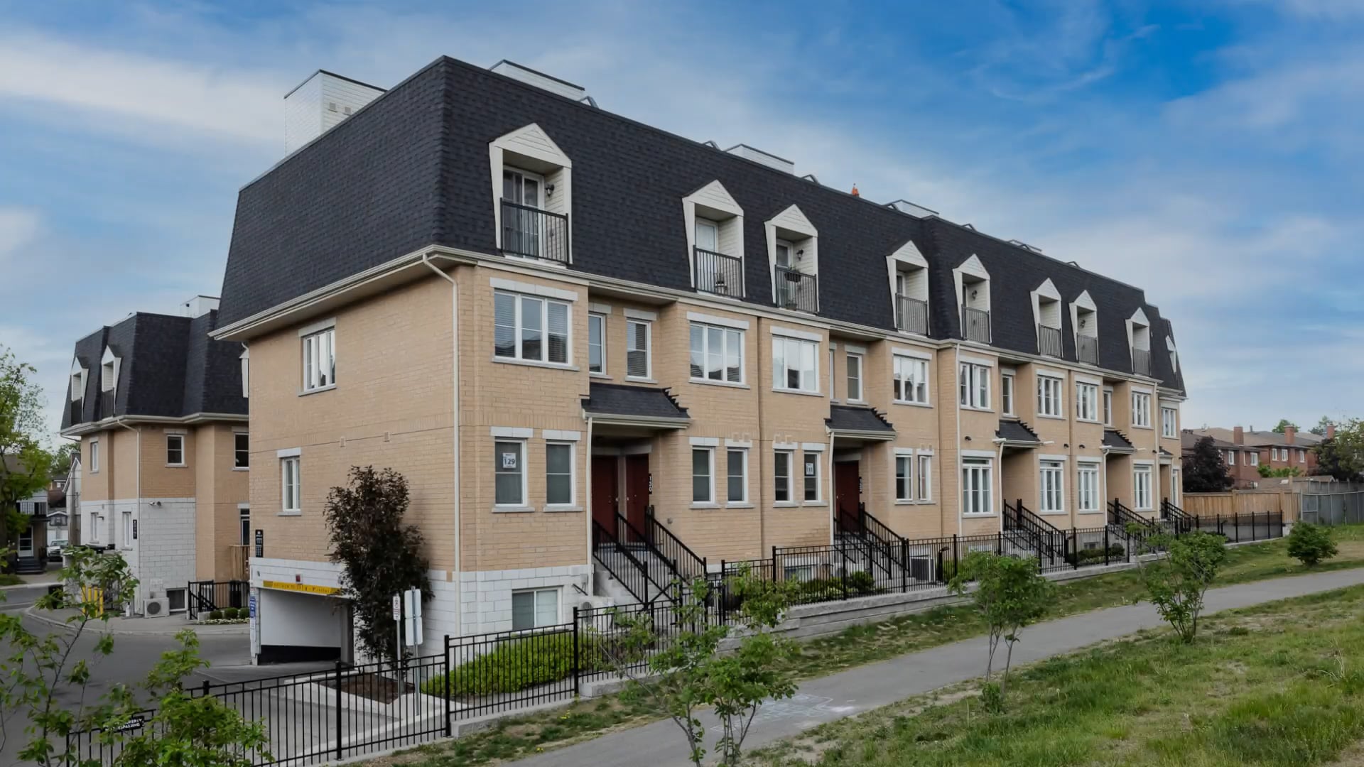 137 390 Hopewell Avenue Toronto Ontario on Vimeo