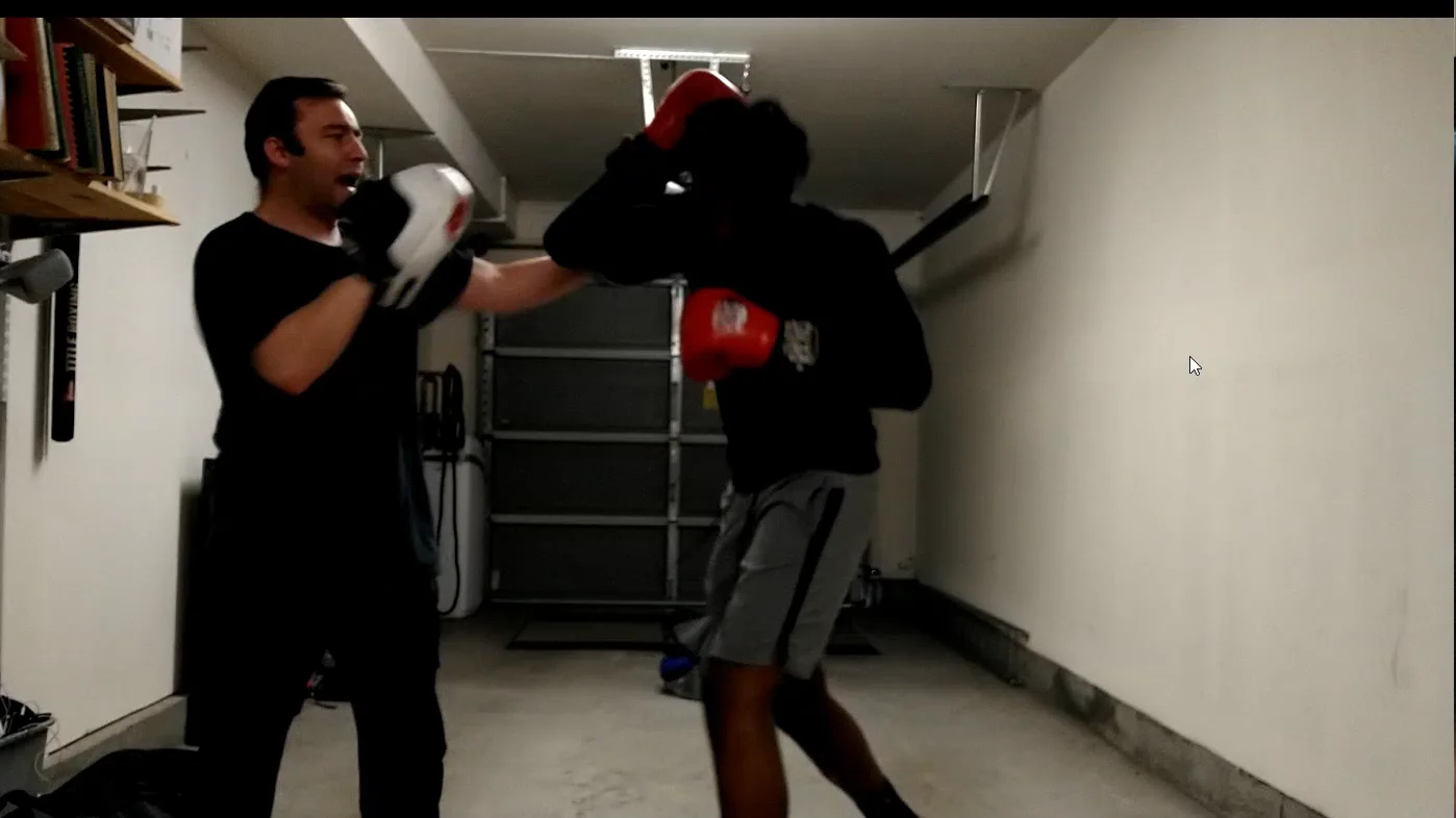 watch-how-to-box-expert-level-striking-boxing-pad-work-9-drill