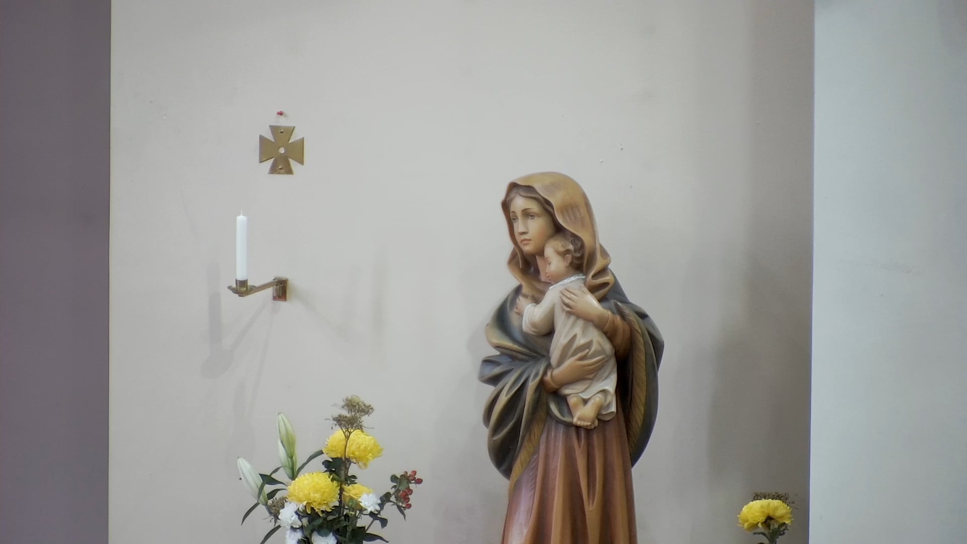 Live Mass from St Francis Xavier's, Falkirk on Vimeo