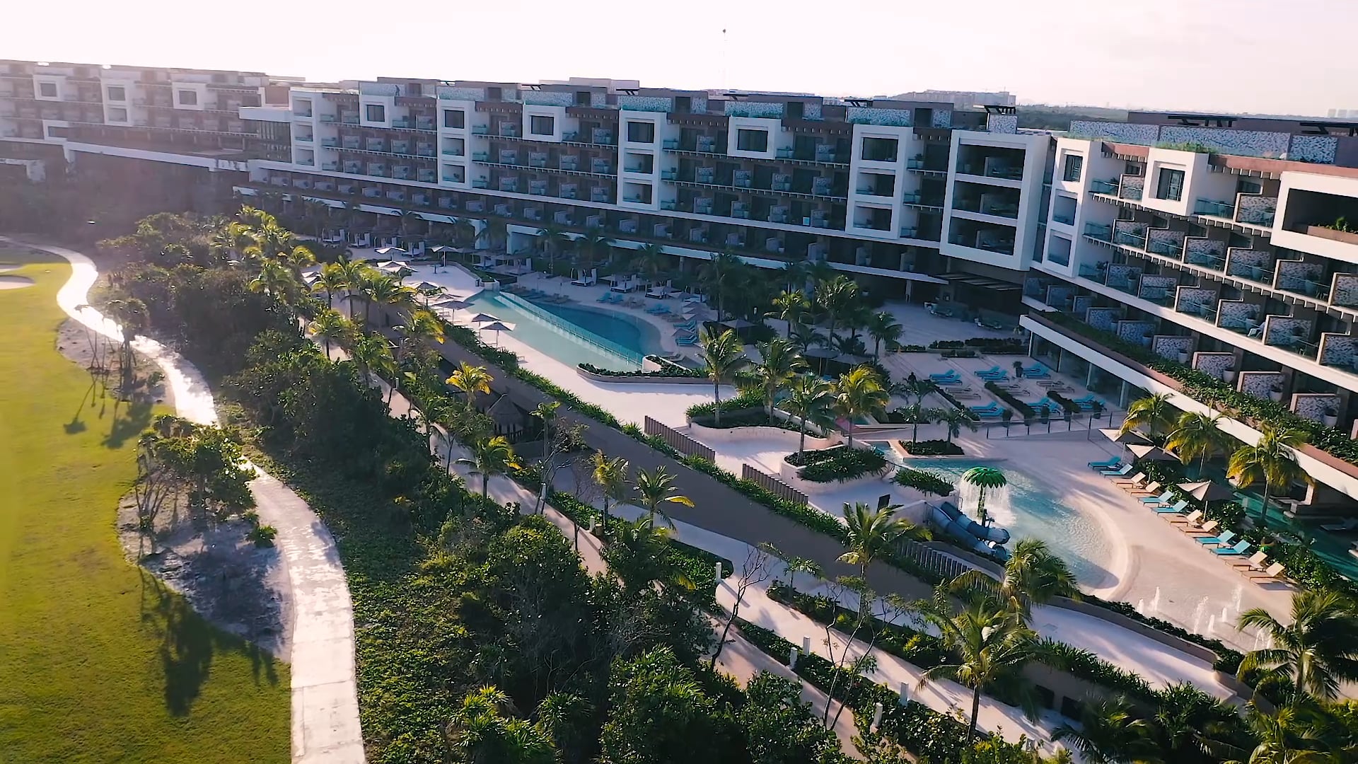 Estudio Pool & Beach on Vimeo