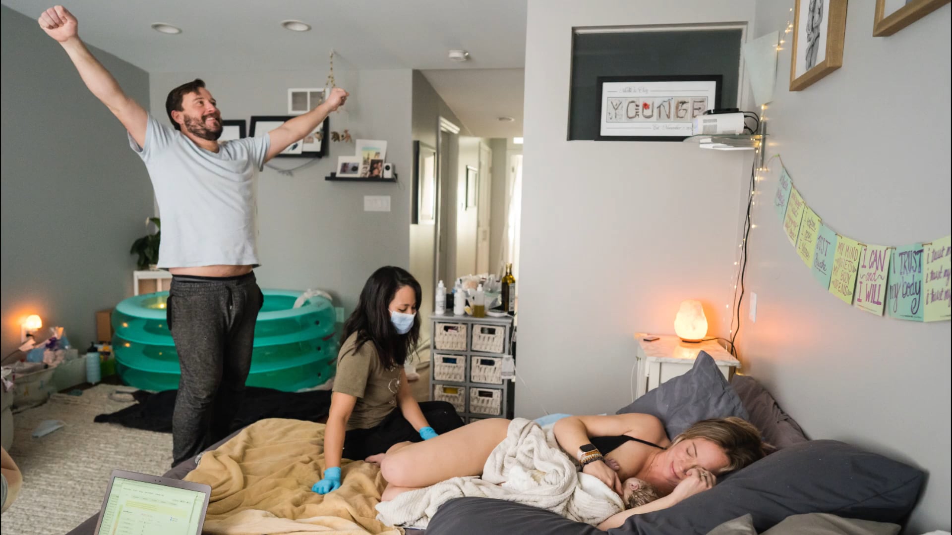 Home birth of Raine Evelyn, image size:1920x1080