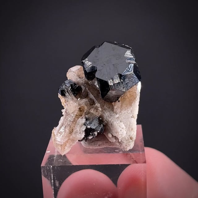 Bixbyite and Topaz