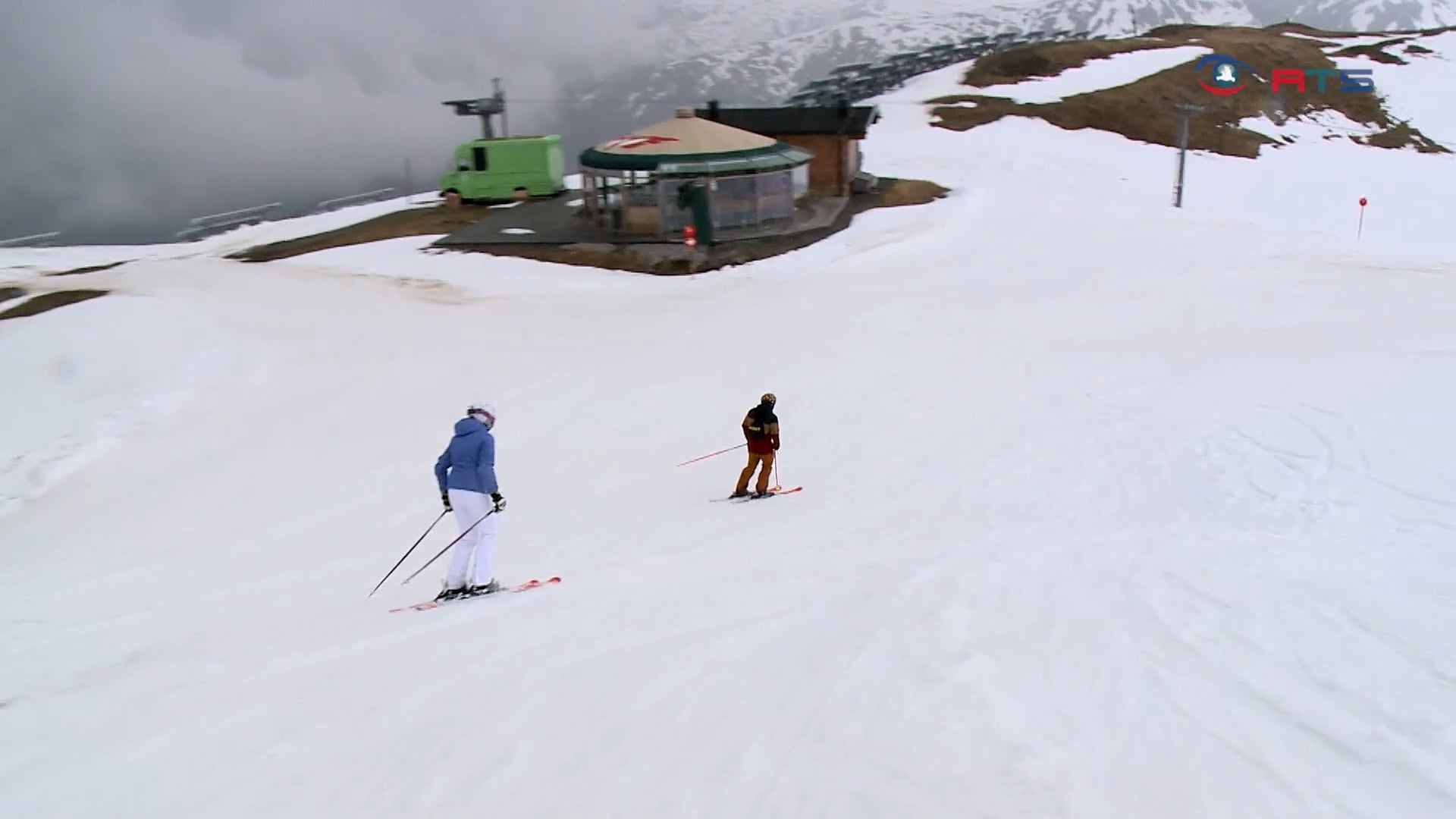 wildkogel-mit-gletscherqualitaeten-aussergewoehnliche-ski-pisten-noch-bis-6-juni