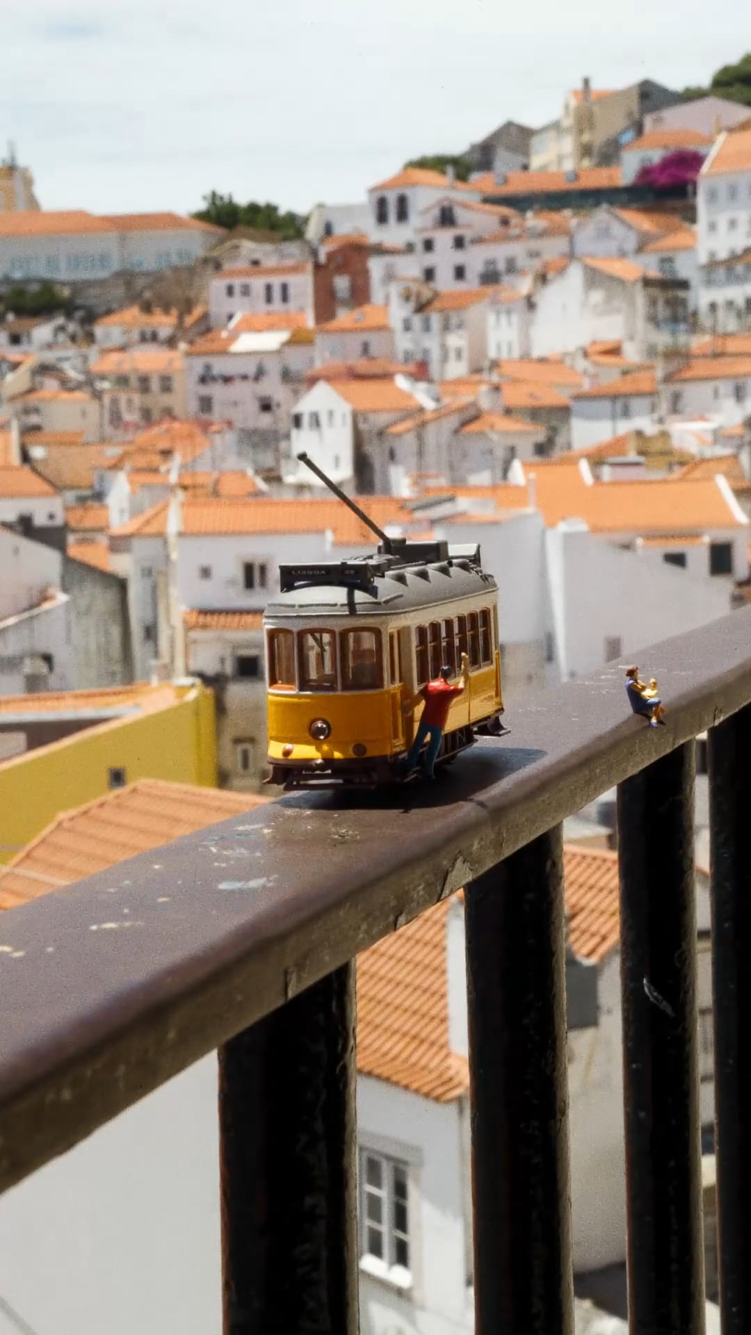 Hermès Paris / UFO Campaign / Lisbon (Day)