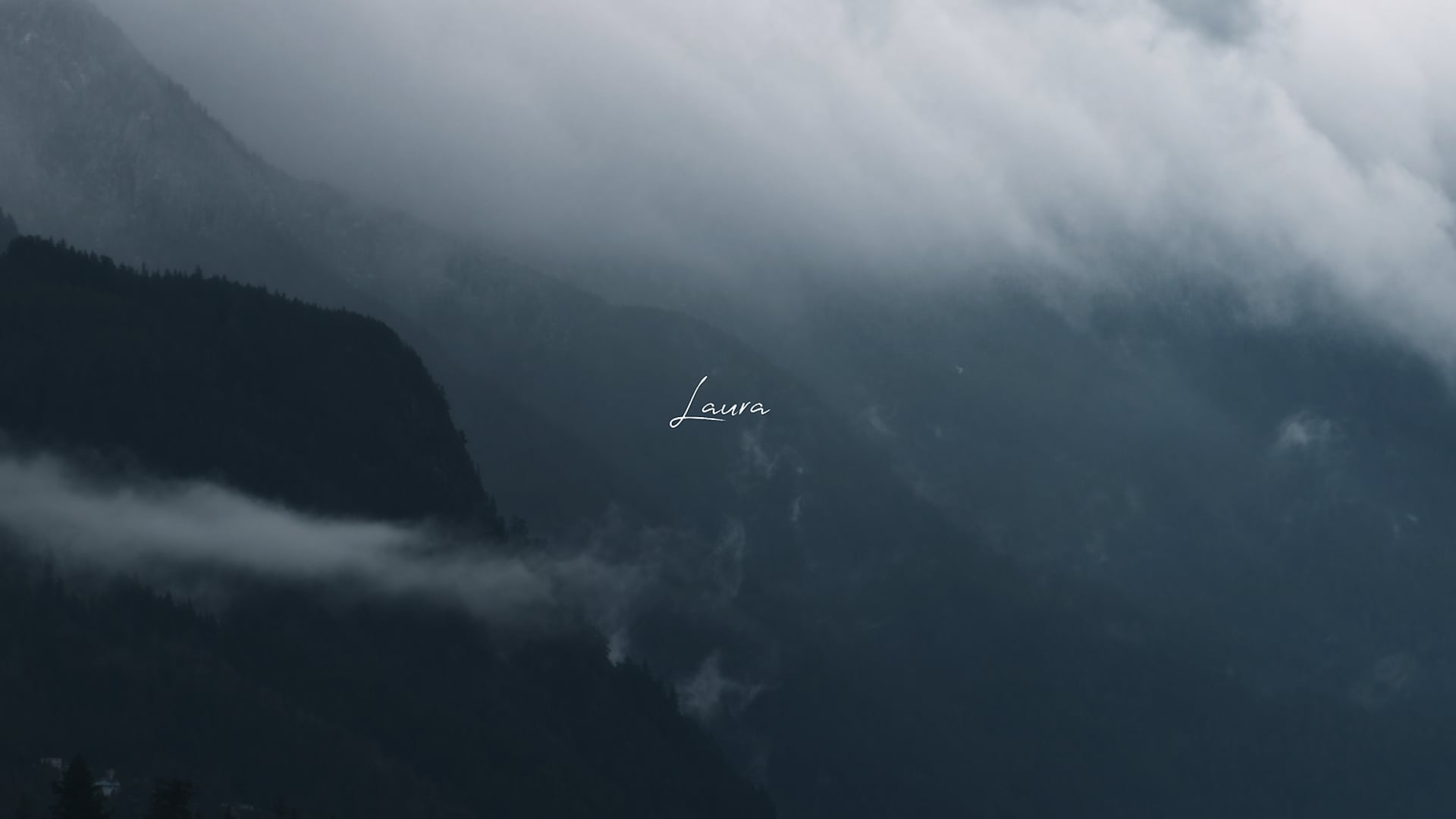 JULIANA - Laura