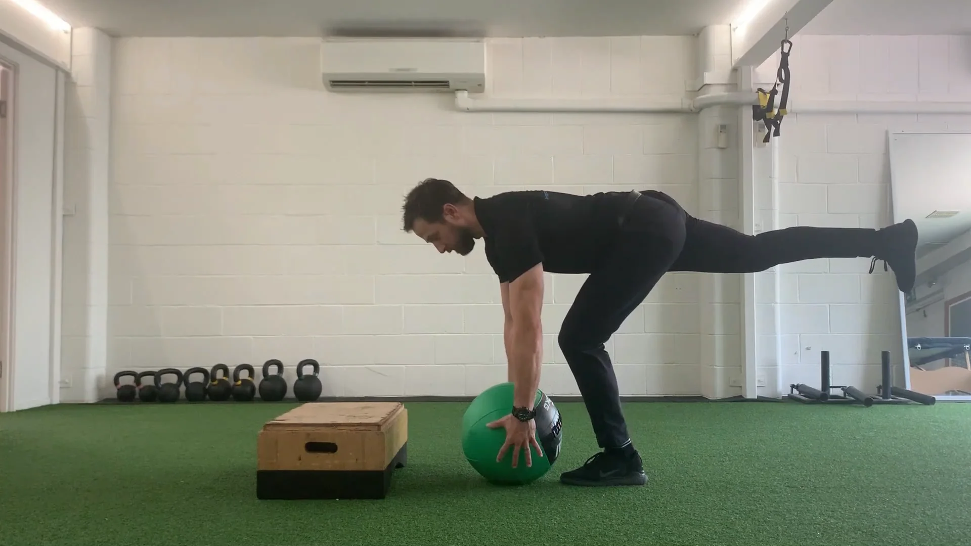 190 SL RDL ball pick up into lunge ACL rehab exercise