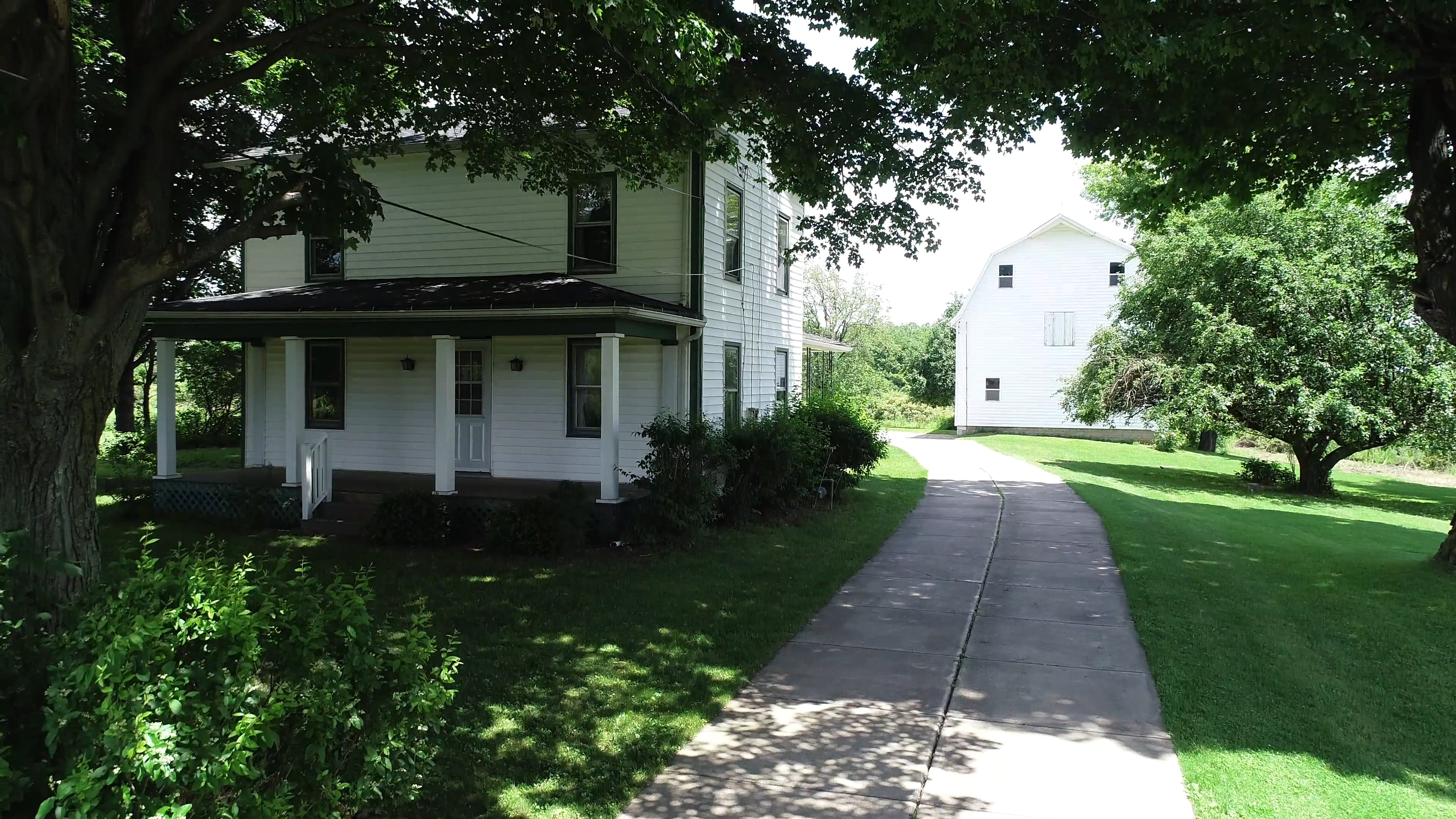 6033 Cole Road Orchard Park, NY 14127 on Vimeo