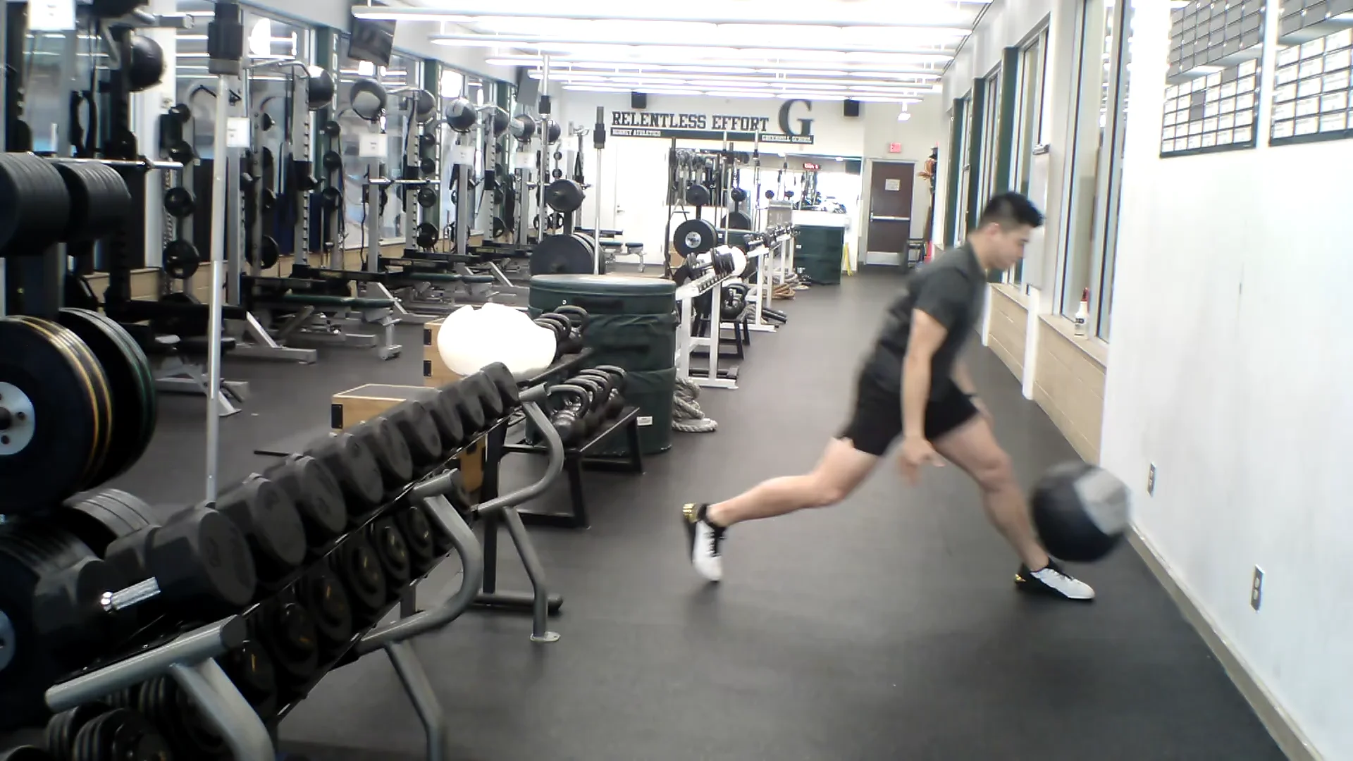 HK OH MB Accel Step Throws