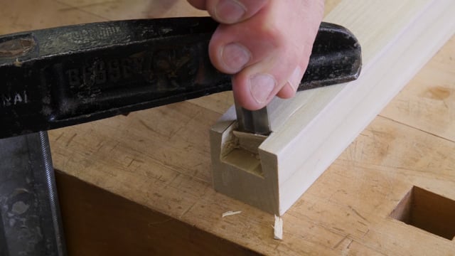 27-How to Cut Drop-in Dovetails