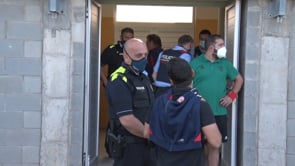 Mossos d'Esquadra i Policia Local al camp de l'Escala