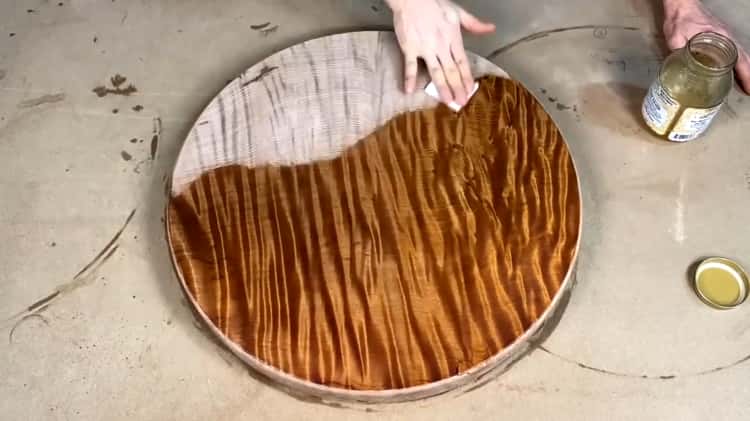 Applying Odie's Port Wine Pigment  DIY Non-Toxic Wood Stain on Vimeo