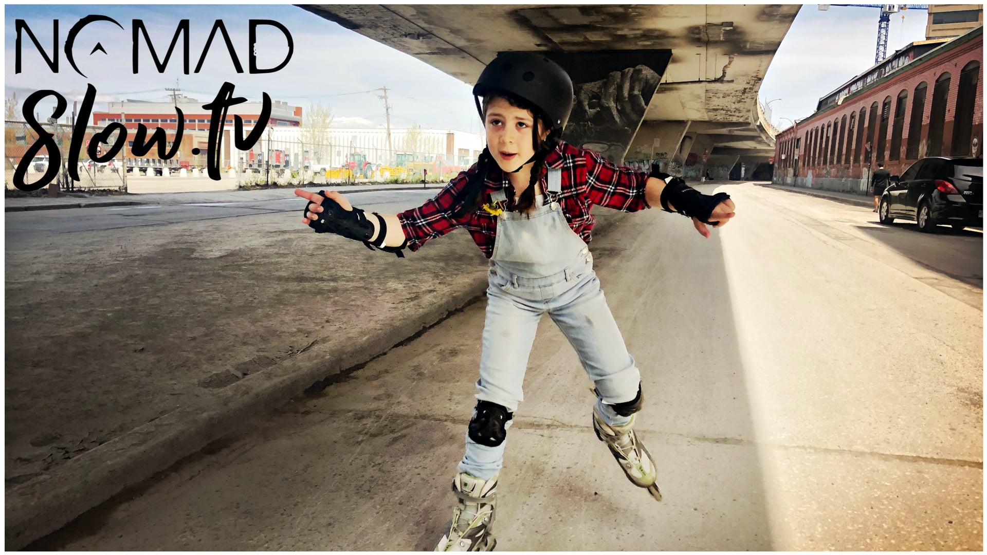 AliX rolling by Train