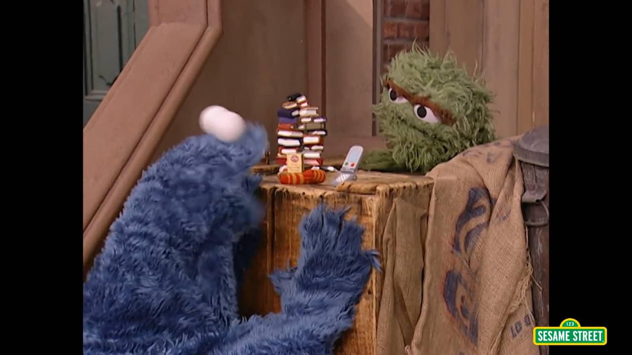 Cookie Monster Thinks the Moon is a Cookie Sesame Street Full Episode ...