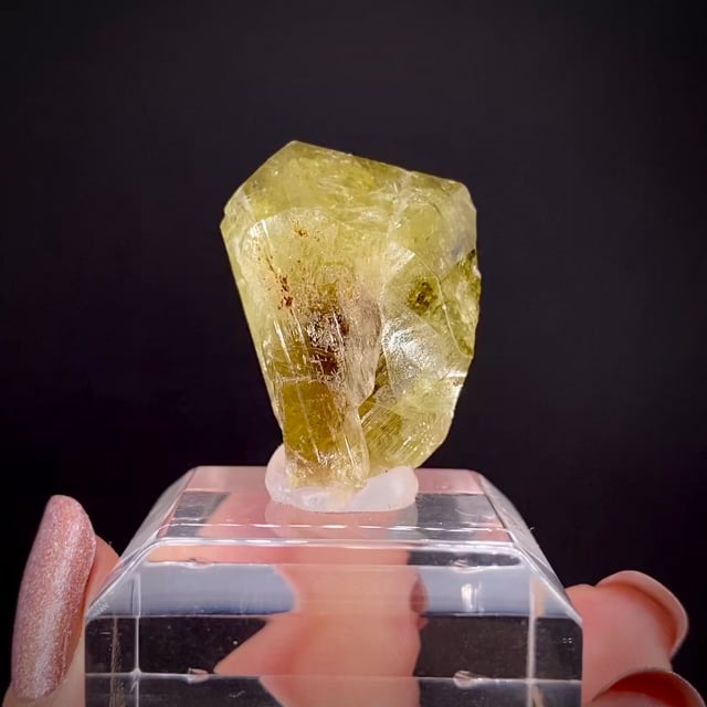 Chrysoberyl (twinned)