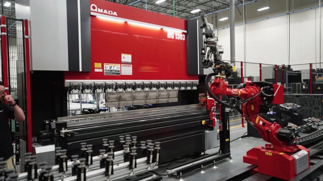 Digital Face Controls on a Fan Filter Unit