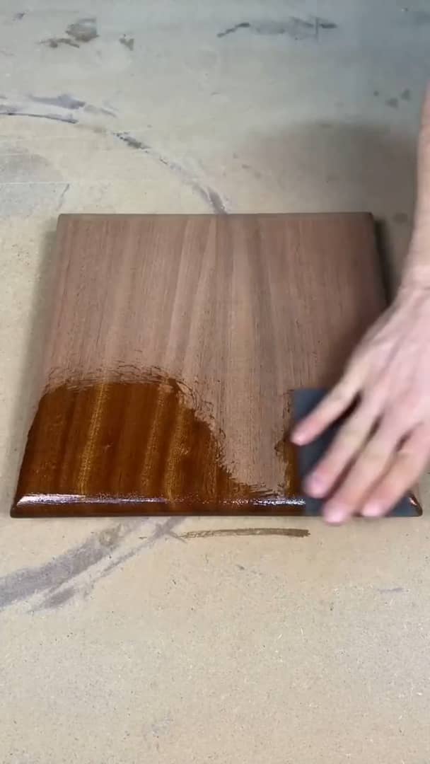 Applying Odie's Dark Wood Oil on Mahogany All Natural Finish on Vimeo