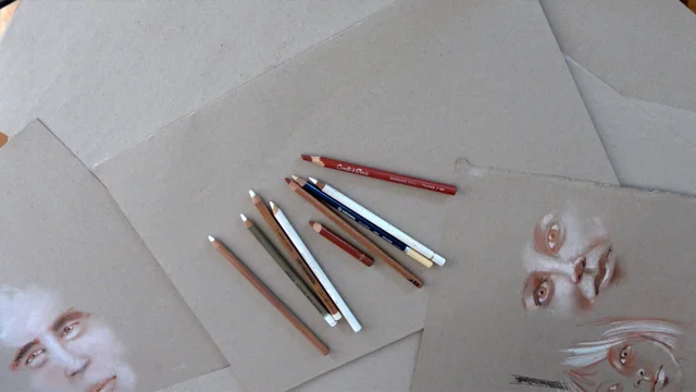 Dessin – Technique crayon blanc + pierre noire + papier gris